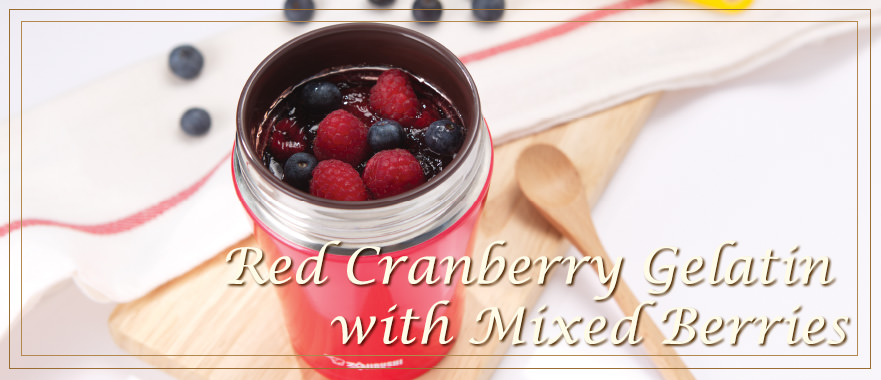 Red Cranberry Gelatin with Mixed Berries